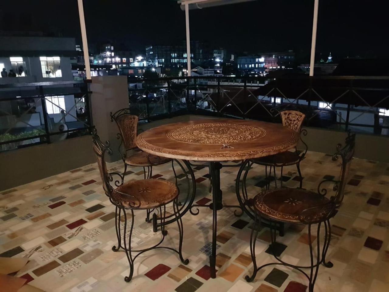 Rockski Boutique Bed & Breakfast Шиллонг Экстерьер фото
