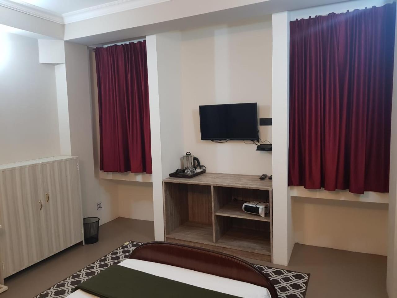 Rockski Boutique Bed & Breakfast Шиллонг Экстерьер фото